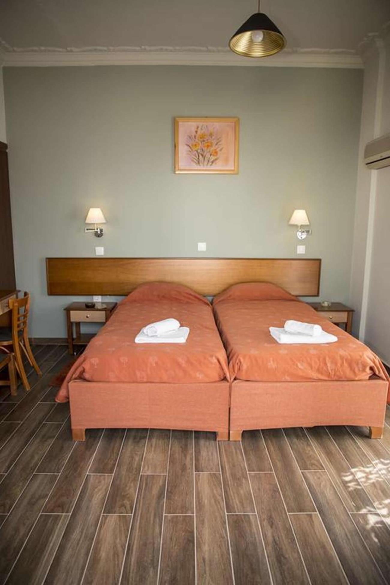 Togias Hotel Aegina Dış mekan fotoğraf