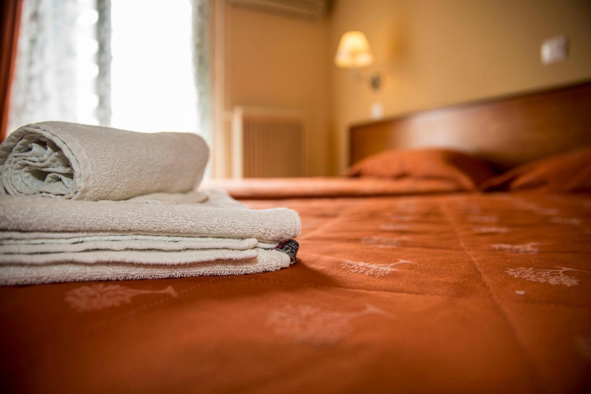 Togias Hotel Aegina Dış mekan fotoğraf