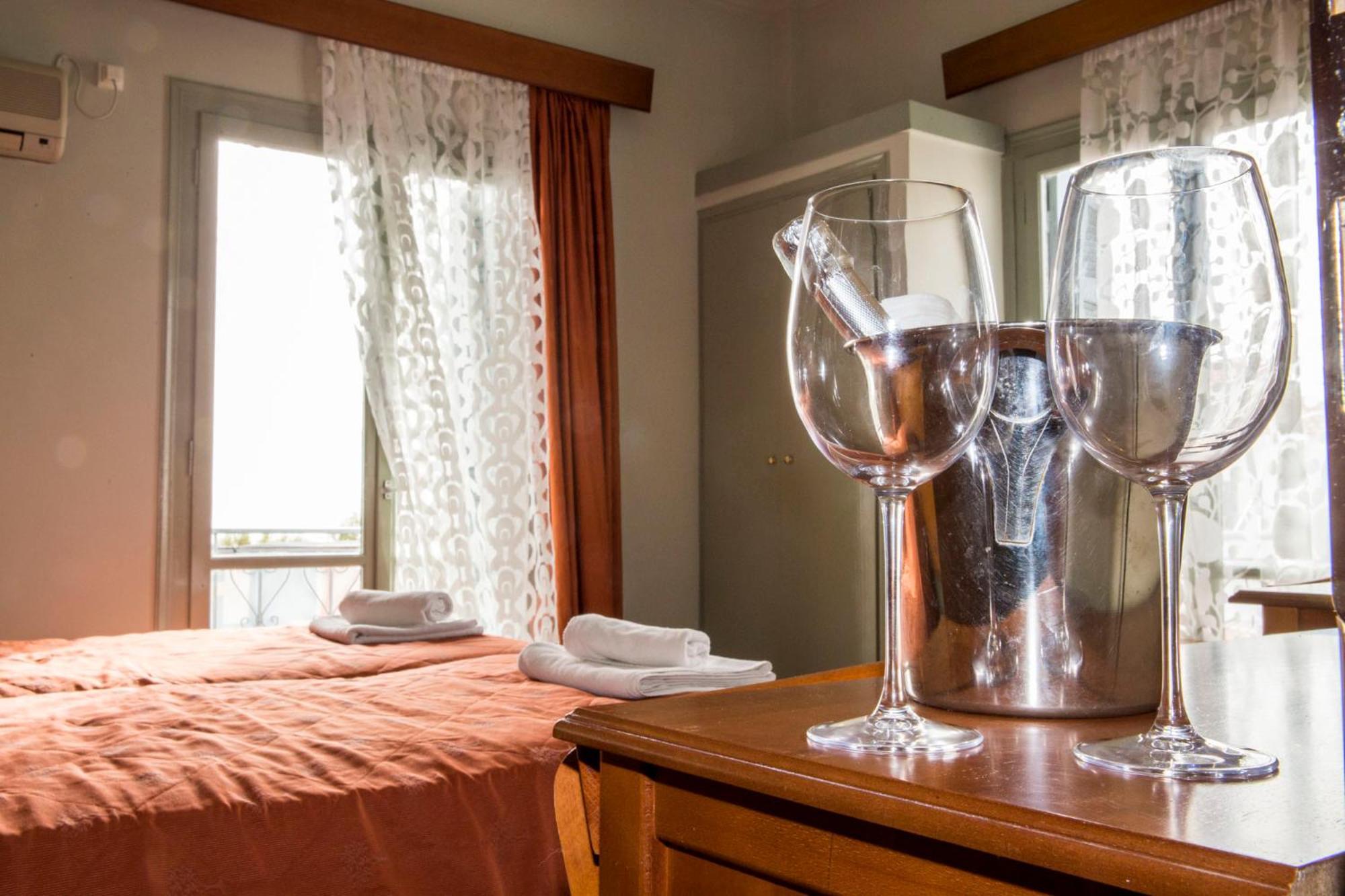 Togias Hotel Aegina Dış mekan fotoğraf